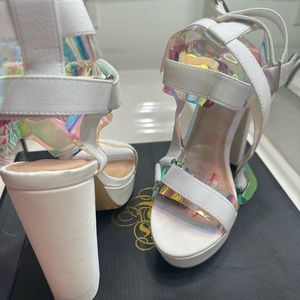 White Lilana heels size 9